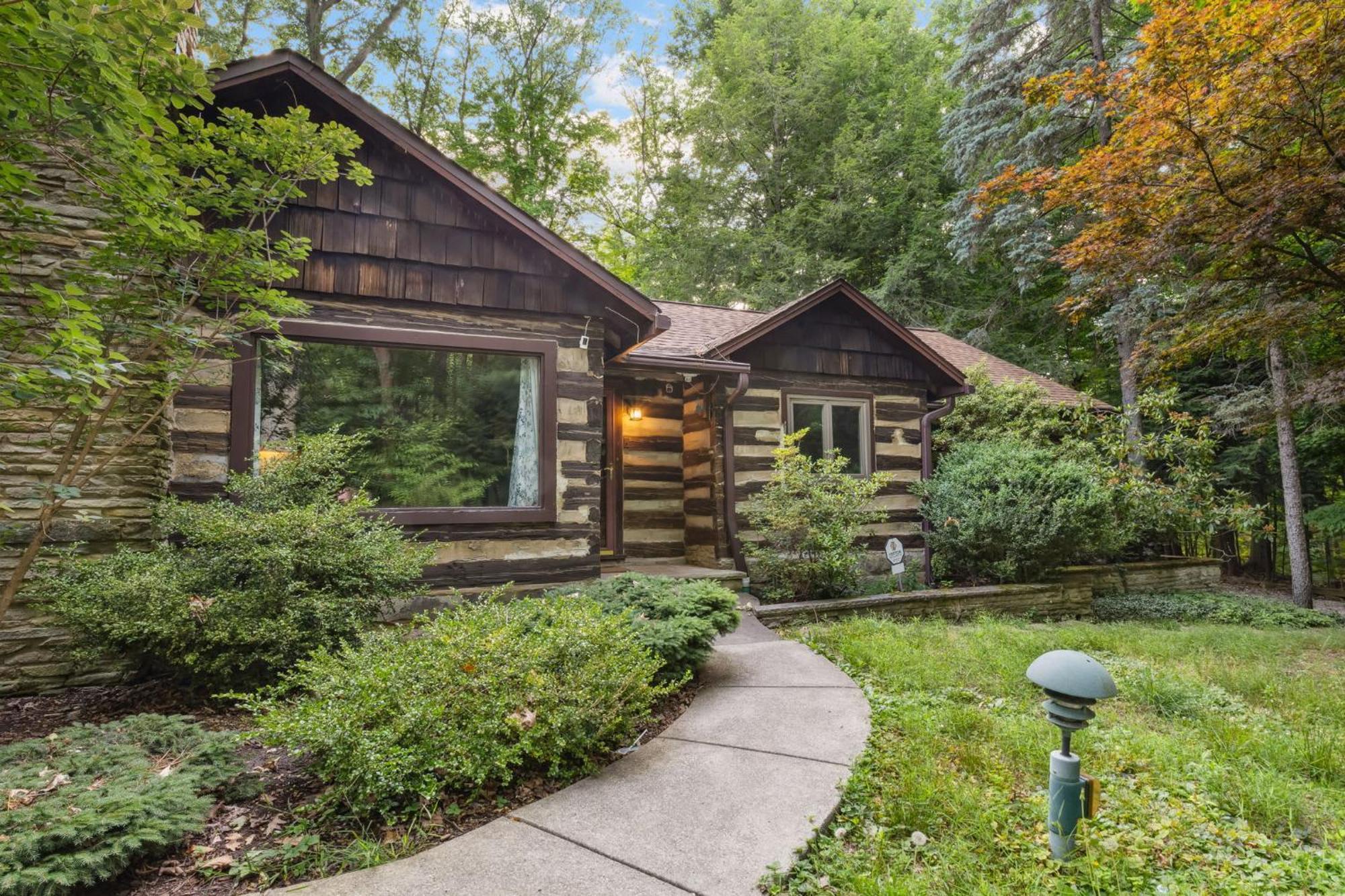 Log Cabin - Natures Oasis - Fire Pit & Gazebo Cleveland Kültér fotó